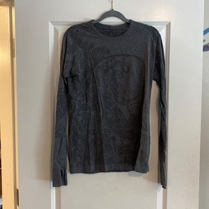 Lulu lemon gray long sleeve athletic shirt